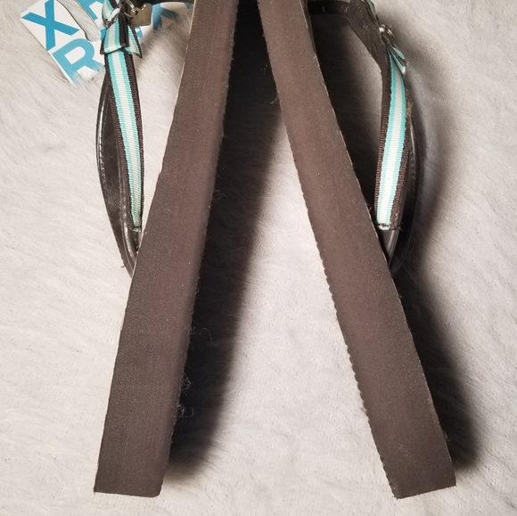 Roxy Blue & Brown Jeweled, Flip Flop Sandals💙💙 - Picture 6 of 6